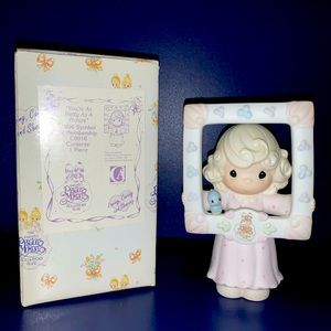 Precious Moments-You’re Pretty as a Picture